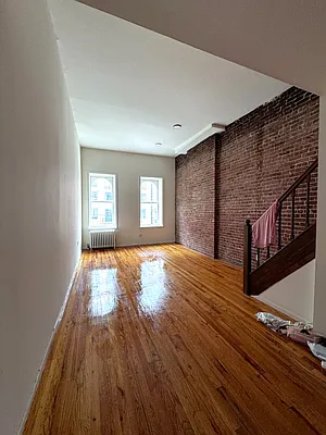 Rented by City Connections Realty | media 1