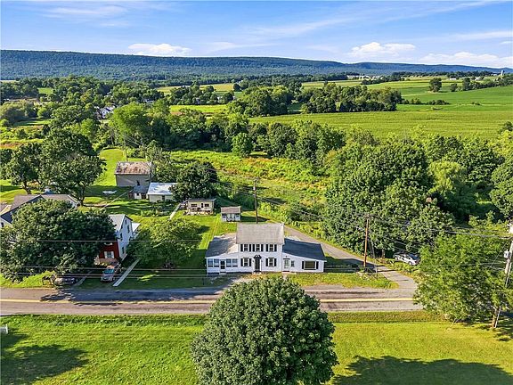 2nd image of 7987 Allemaengel Rd