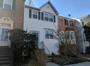 6720 Scott Ter, Centreville, VA 20121