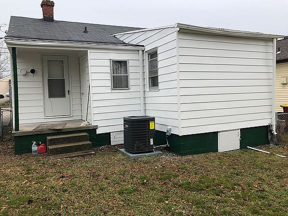 4th image of 1417 Floyd St