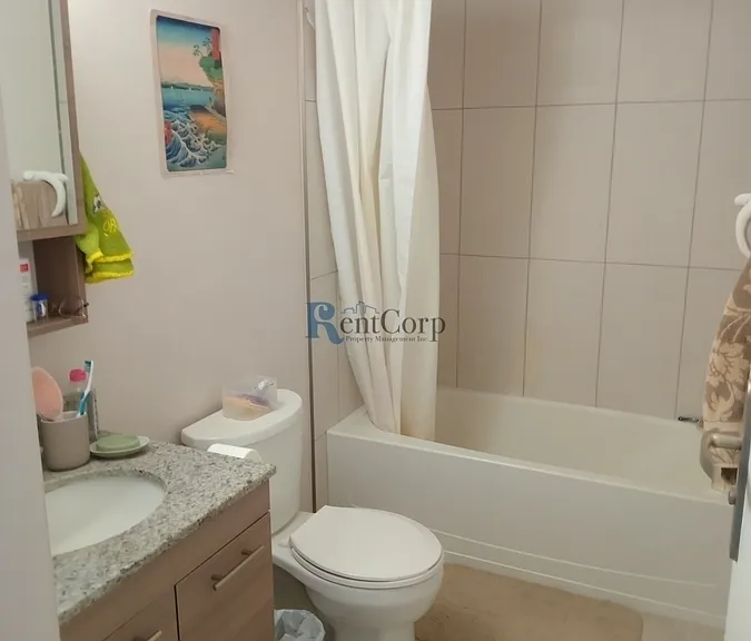 218-338 Albert St #218 — Photo 16