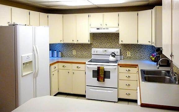 4th image of 1048 Sirlin Dr