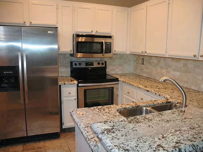7205 Calabria Ct #7 — Photo 8