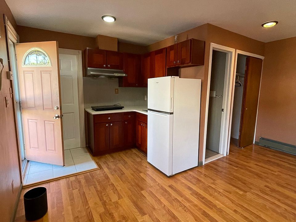 2nd image of 121-41 7th Ave #1