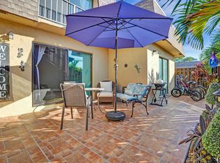 804 Waterview Dr, Palm Springs, FL 33461