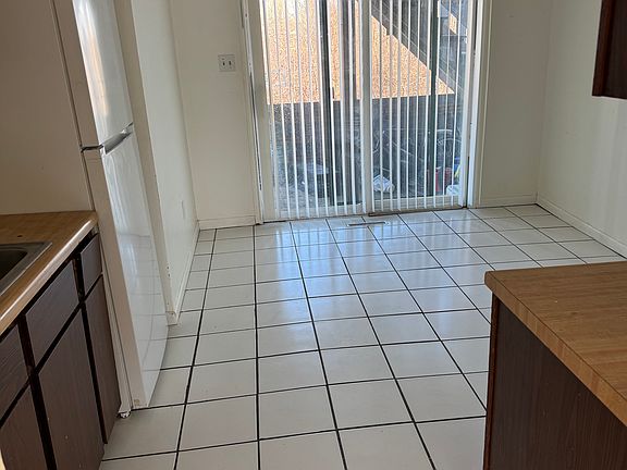 2nd image of 5838 Creekview Ct W APT B