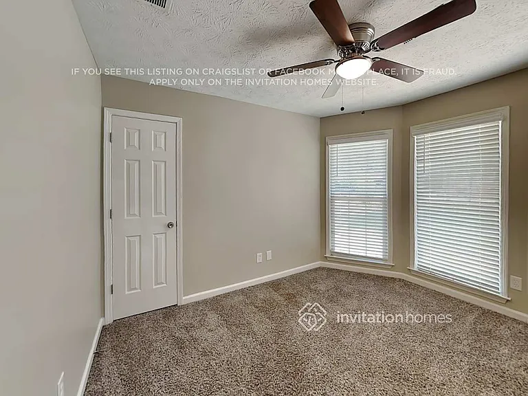4491 Marci St — Photo 10