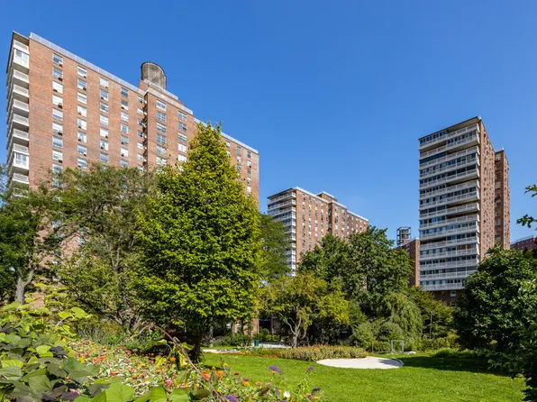 90 La Salle Street 5A image 1 of 1