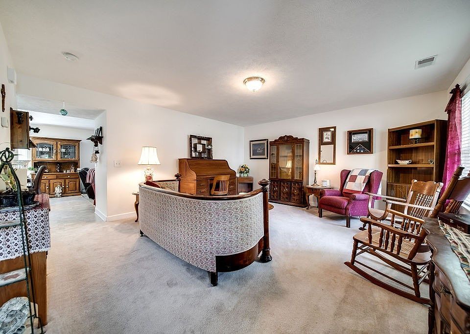 1st image of 1016 Chelsea Dr