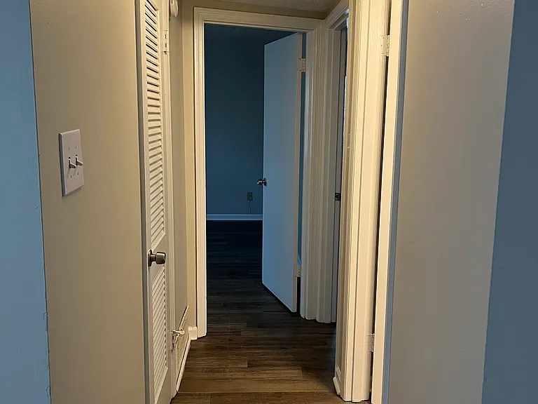 2101 Fontaine Rd #4 — Photo 8