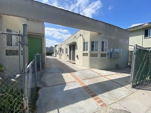 5180 Washington Blvd.