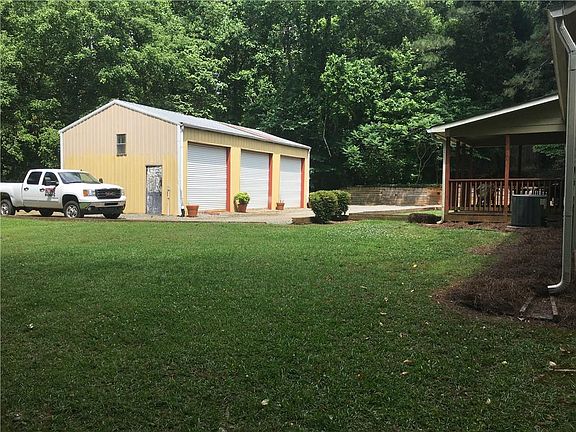 2nd image of 219 Apple Branch Dr