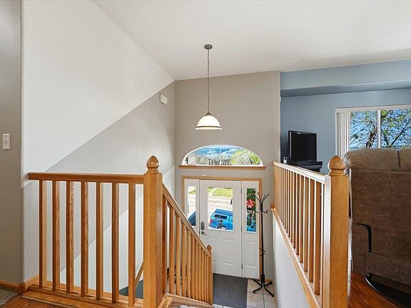 3rd image of 2206 Buena Vista Dr