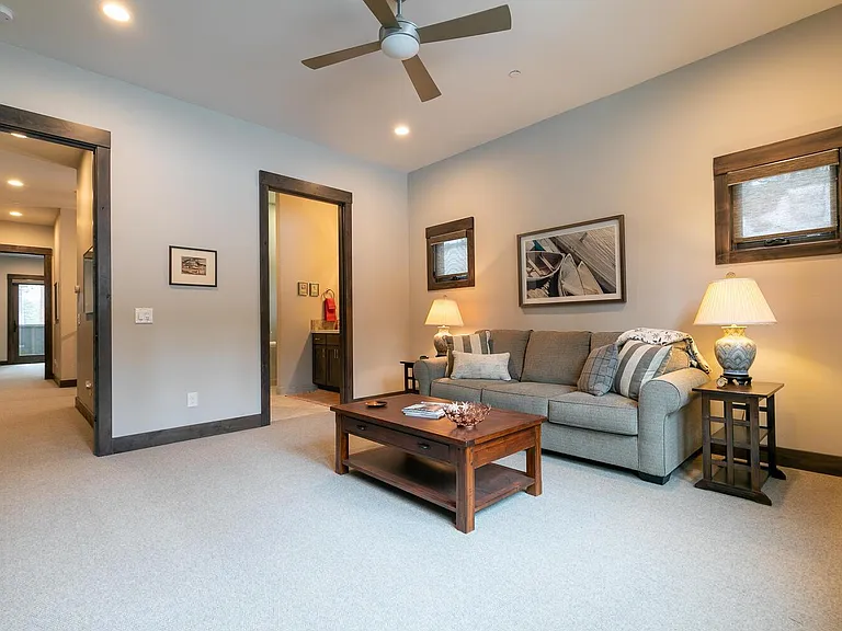 9265 Heartwood Dr — Photo 59
