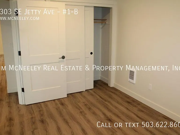1303 SE Jetty Ave #1-B — Photo 4