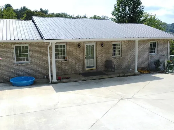 34 Sheller Lane, Wheeling, WV 26003