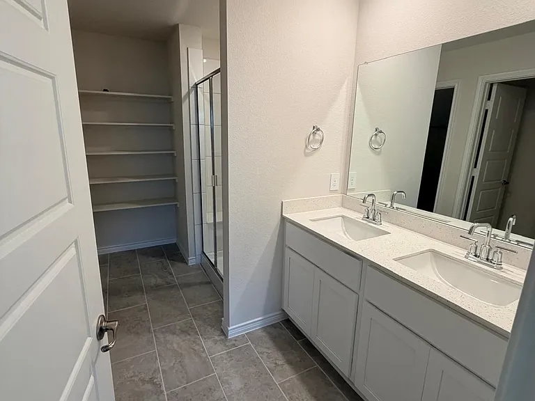 1307 Crookpost Dr — Photo 7