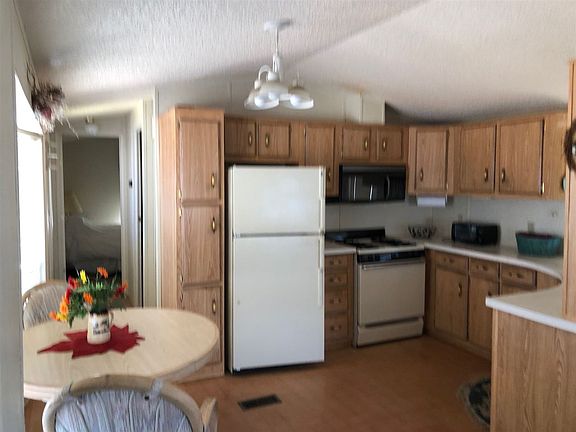 4th image of 11864 S Bonnie Ave