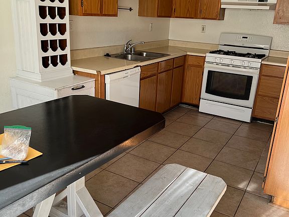 2nd image of 35123 Beech Ave