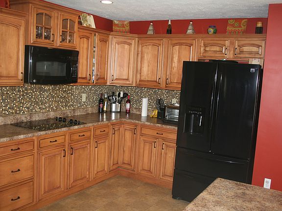 4th image of 12886 Thoroughbred Dr
