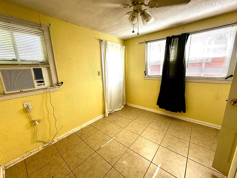 1150 Park Blvd #B — Photo 10