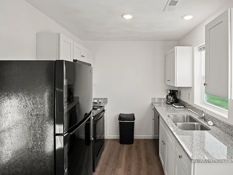 9724 Luan Dr #6 — Photo 20