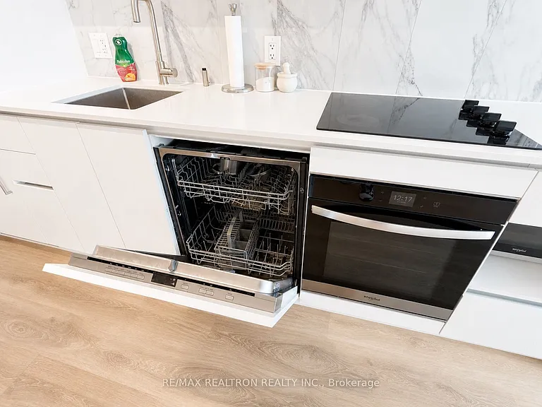 1100 Sheppard Ave W #836 — Photo 5