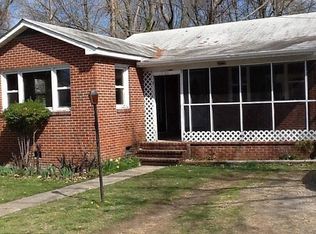 225 Colonial Ave, Colonial Beach, VA 22443