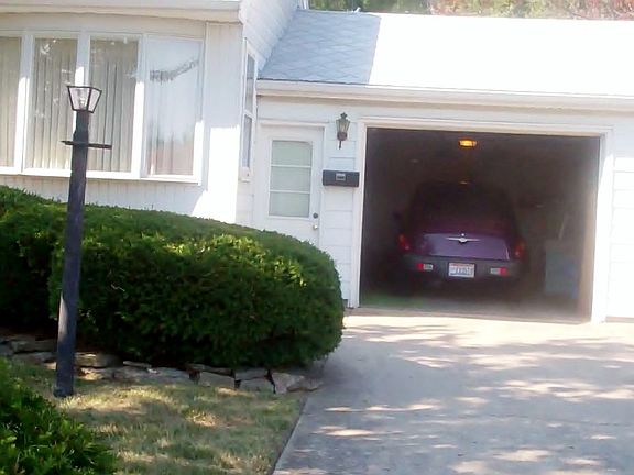 4th image of 350 Magie Ave