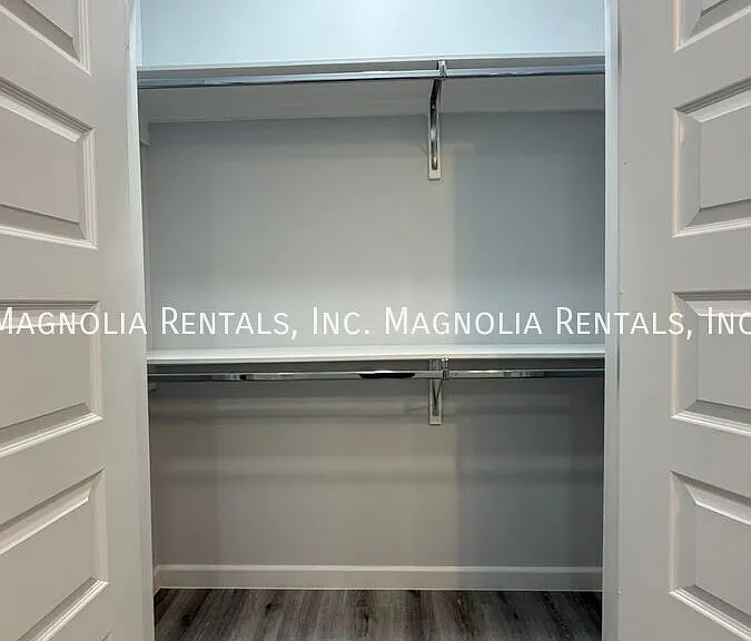 2213 S Oakview Ave #2 — Photo 9