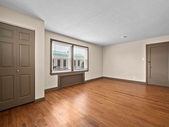 3rd image of 4616 Sulphur Ave #4620-1S