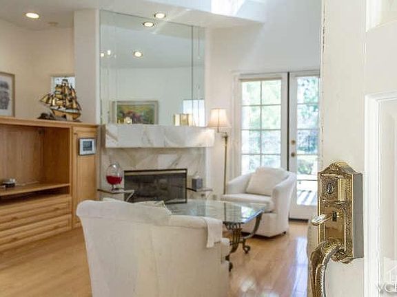 5th image of 962 Blue Mountain Cir