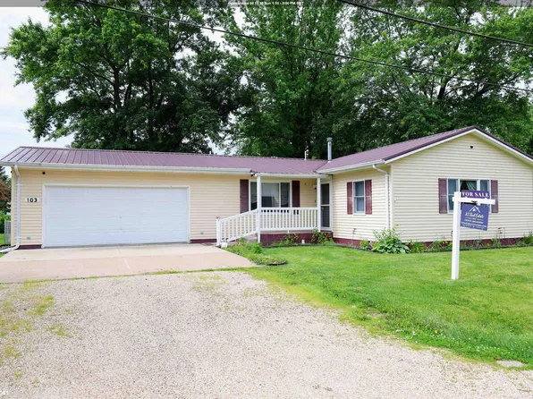 103 Angela Dr, La Harpe, IL 61450