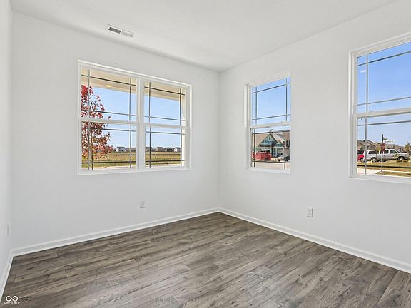 5th image of 1278 Foxtail Ln