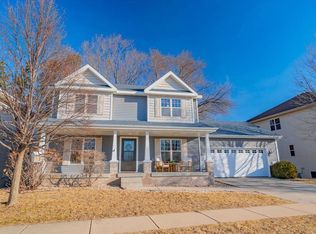 8802 White Coral Way, Middleton, WI 53562