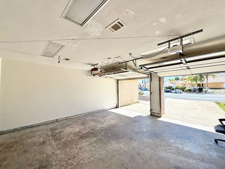22988 Joaquin Ridge Dr — Photo 28