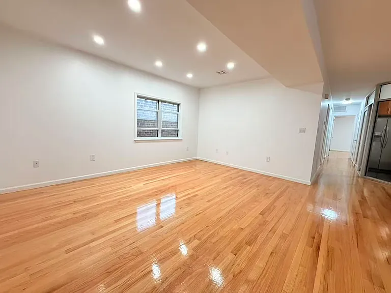 3432 205th St #2F — Photo 3