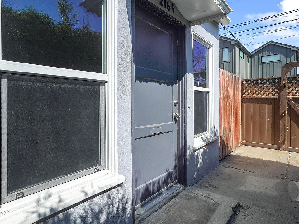 1st image of 212 6th Ave #216-1/2
