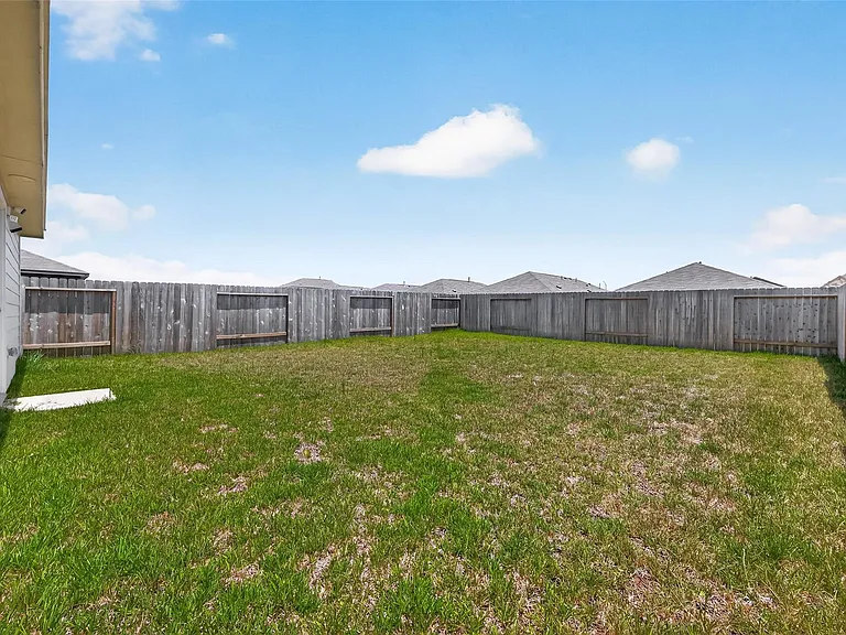 31338 Black Cherry Hollow Dr — Photo 38