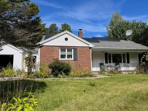 765 Fairmount St, Woonsocket, RI 02895