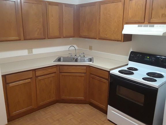2nd image of 338 Lakeview Ave #C