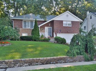 431 Colonial Blvd, Washington Township, NJ 07676