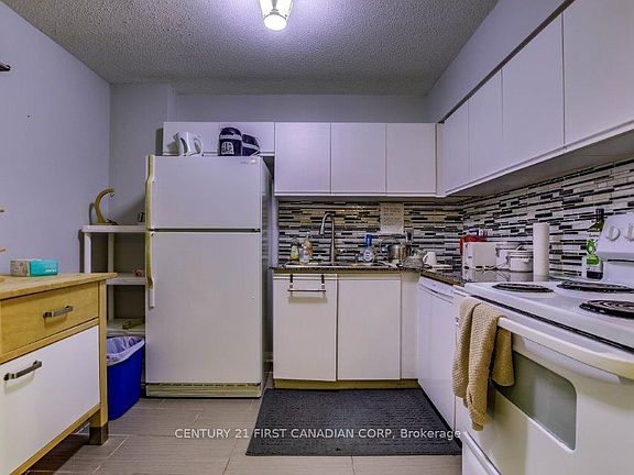 2nd image of 5 Jacksway Cres #317