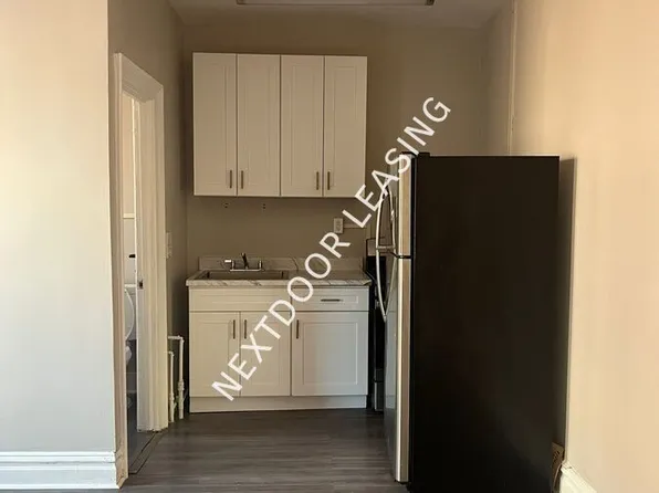 104 Belmont Ave, Jersey City, NJ