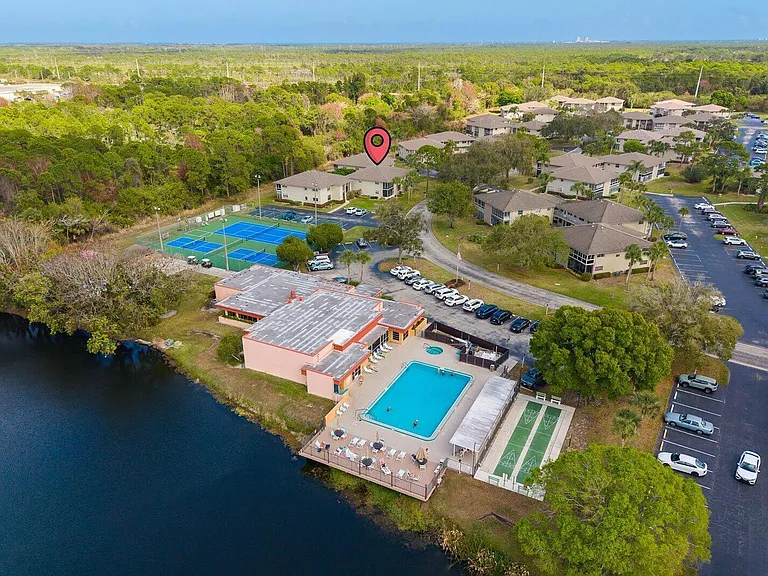 29 Lake Vista Trl #205 — Photo 32