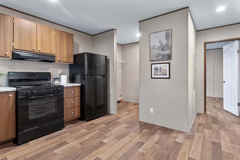 1319 McKibben St #32 — Photo 9