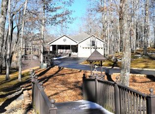 215 Ann Rd, Monterey, TN 38574