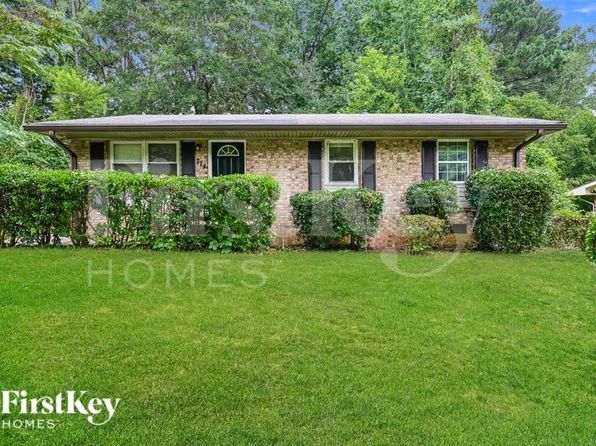 774 Plainville Cir SW