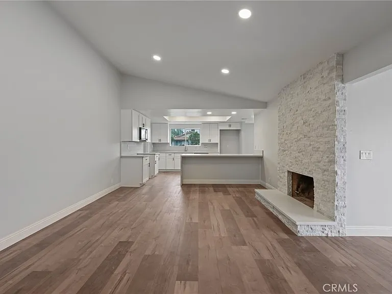 1624 Cordova Ave — Photo 6