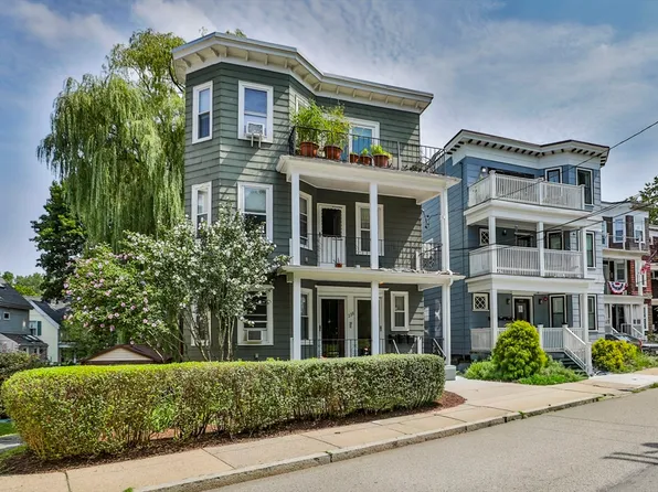 238 Poplar St #2, Roslindale, MA 02131